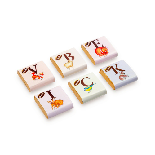 Pătrățele din ciocolată cu lapte – cu litere, 3,5 × 3,5, 10 g